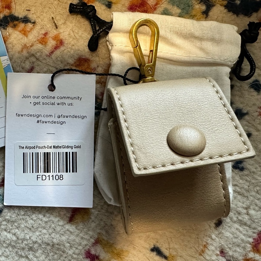NWT fawn design AirPod pouch
